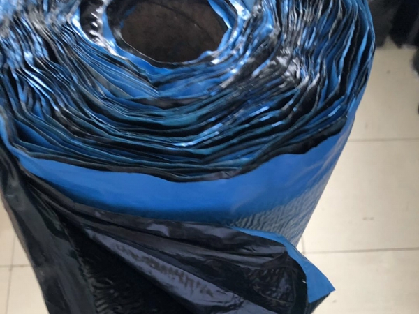 自粘防水卷材